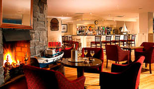 Coast-Bar-at-The-Westport-Coast-Hotel