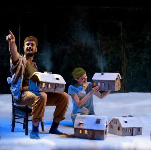 SEASONAL SHOW UK-based theatre company Lyngo Theatre is bringing a little Christmas magic to Westport Town Hall Theatre.